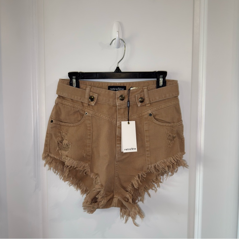 Retrofete Tessa Shorts in Camel - Picture 4 of 12